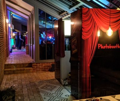 Chic Photo Booth Hire Chic Photo Booth Hire